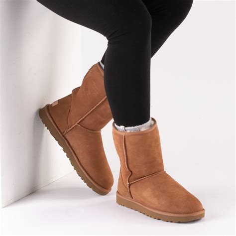 Womens UGG® Classic Short II Boot - Chestnut | Journeys