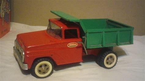 Vintage Metal Tonka Dump Truck Toy Red & Green Free Shipping