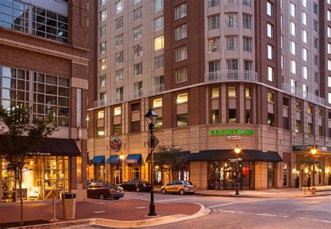 Courtyard by Marriott Baltimore Downtown/Inner Harbor, Baltimore, MD ...