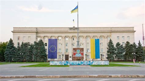 Ukraine invasion: Kherson 'becomes first city to fall to Russia' - but ...