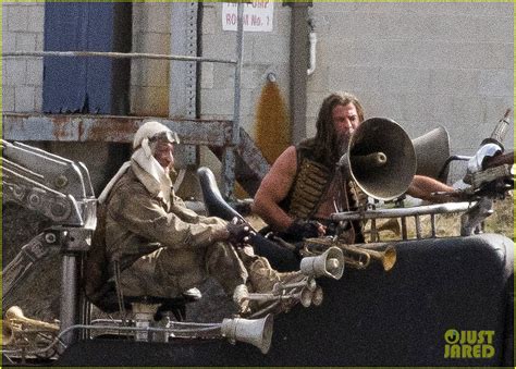 Chris Hemsworth Is Barely Recognizable on Set of 'Mad Max' Prequel 'Furiosa': Photo 4806230 ...