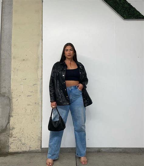 9 Blue-Jeans Outfits Fashion Influencers Wear on Repeat | Who What Wear UK