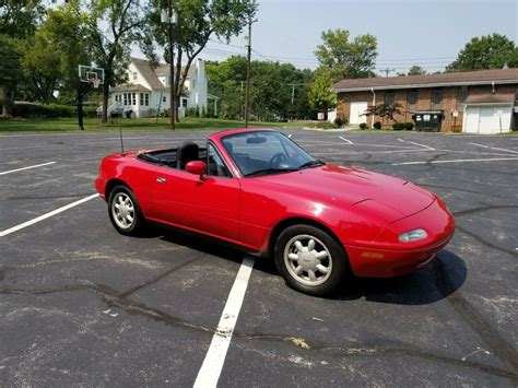 1992 Mazda MX-5 Miata Red, Under 42,000 original miles, Always garaged - Classic Mazda MX-5 ...