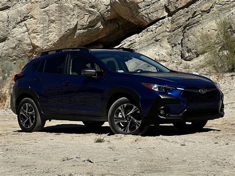 2024 Honda HR-V vs. 2024 Subaru Crosstrek Comparison