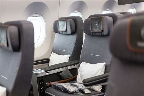 Inside Lufthansa’s Brand New A350-900 – TheDesignAir