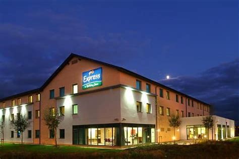 Holiday Inn Express Doncaster 2 for 1 deals in Doncaster, Best Hotel offers Doncaster