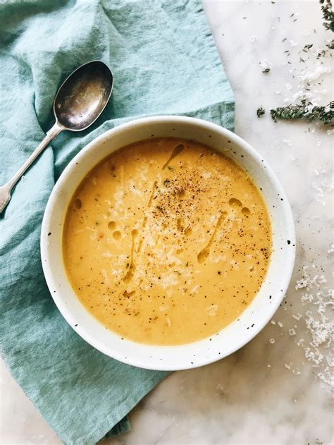 Pumpkin, Parmesan and Thyme Soup | The Healthy Hunter