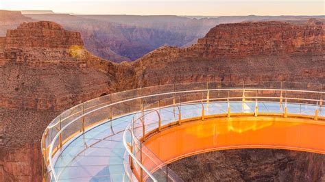 Skywalk glass bridge at Grand Canyon West - Grand Canyon National Park ...