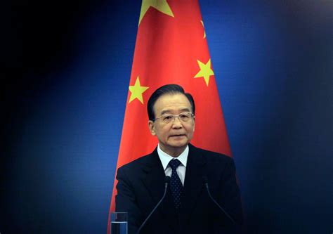 Family of Wen Jiabao Holds a Hidden Fortune in China - The New York Times