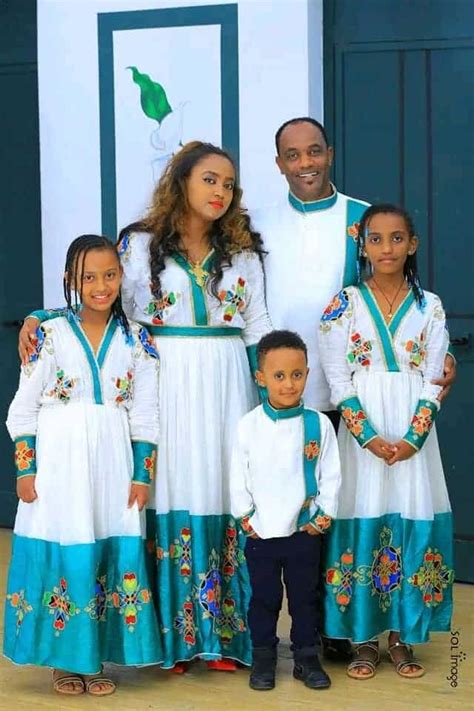 Ethiopian And Eritrean Family Habesha traditional dress, clothing ...