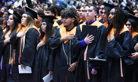 Rockwall High School graduates 660 seniors | News ...