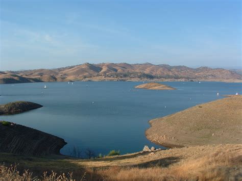 Millerton Lake, California | Roadtrippers