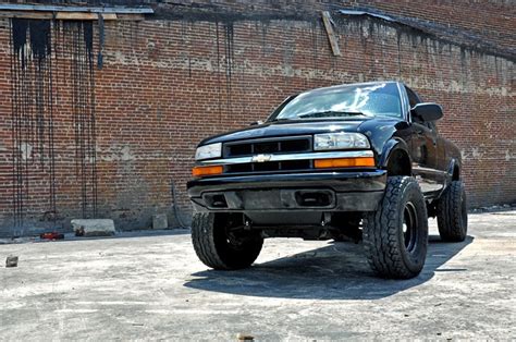 Chevrolet S10 Lifted - reviews, prices, ratings with various photos