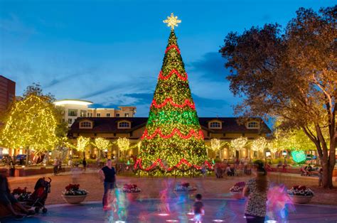 7 Reasons The Woodlands is the Place to be this Holiday Season | Tour Texas