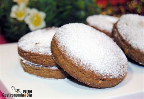 Polvorones de nuez y cacao | Gastronomía & Cía