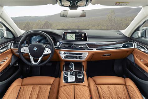 The interior of the BMW 7 Series - Changing Lanes