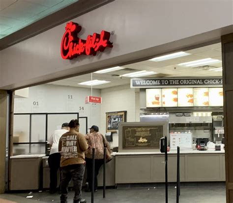 America's First Chick-fil-A To Close At Greenbriar Mall In Atlanta ...