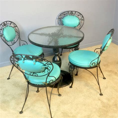 Woodard Chantilly Rose Pedestal Glass Top Patio Table 4 Chairs Dining Vintage… | Wrought iron ...