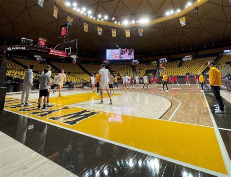 Wyoming men's hoops adding Utah transfer for 2021-22 season