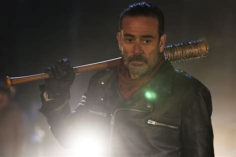 How Does Negan Die in The Walking Dead Comics? | POPSUGAR Entertainment