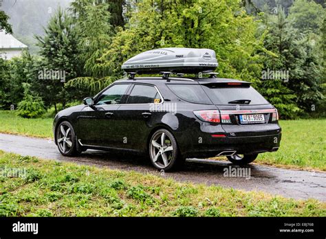 New Saab 9-5 SportCombi Aero, Saab Sport Combi 9-5 Aero 2.0 TTiD Stock Photo - Alamy