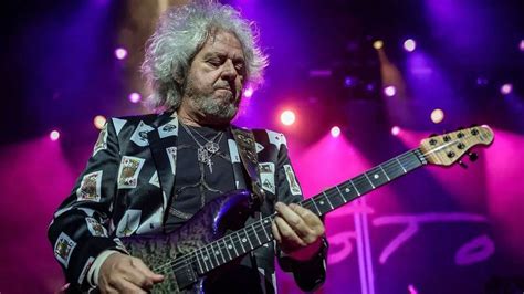 Steve Lukather Prepares New Album, Solo Music Bridge And TOTO