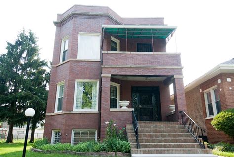 Can you refuse this offer? Al Capone's Chicago house is on the market - The Mob Museum