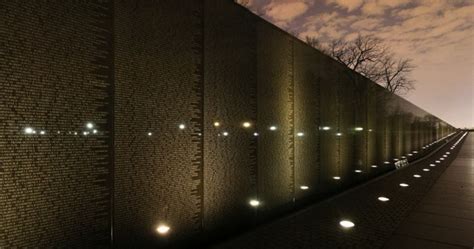 Interesting Vietnam Memorial Wall Facts