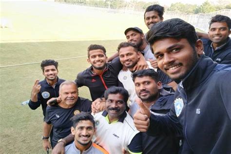 Kerala cricket team creates history! Enters Ranji Trophy quarterfinals in style - Sports News ...