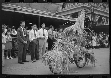 Crowds And Queens Celebrate The Crowley, Louisiana, Rice Festival ...
