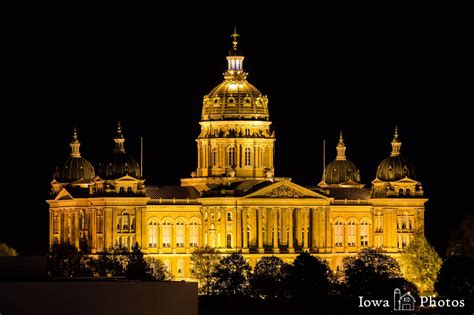 Iowa State Capitol, Night Photo - Iowa Photos