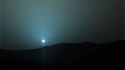 I made a 4k Wallpaper of that beautiful Martian sunset from Curiosity ...