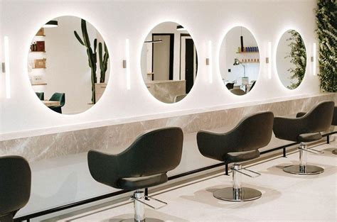 Reflecting Perfection: The Ultimate Guide to Salon Mirrors for Hairdressing, Beauty, Colleges ...