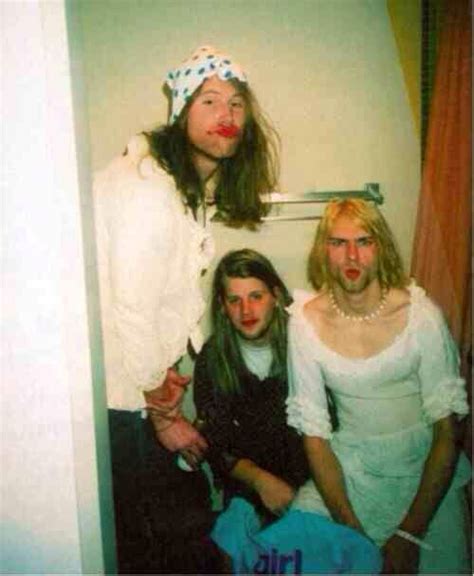 Kurt Cobain's wedding night tho | Kurt cobain, Nirvana, Nirvana kurt