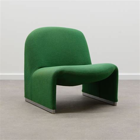 Green Lounge, Green Chair, Chair Design, Furniture Design, Fabric Lounge Chair, Lounge Chairs ...