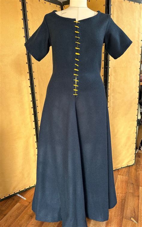 Late Medieval dress/kirtle