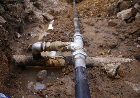 8 Simple Steps to Fix A Leaking Water Pipe Underground