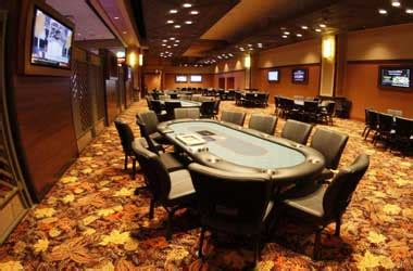 Four Winds South Bend Casino Opens New Poker Room