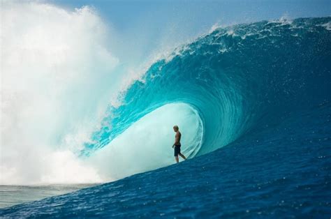 John John Florence Surfing | john john florence, surf, billabong pro, tahiti, polynesie ...