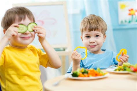 How to Get Kids to Eat Fruits and Vegetables