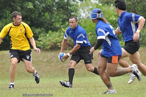 American Football vs Rugby - Difference and Comparison | Diffen