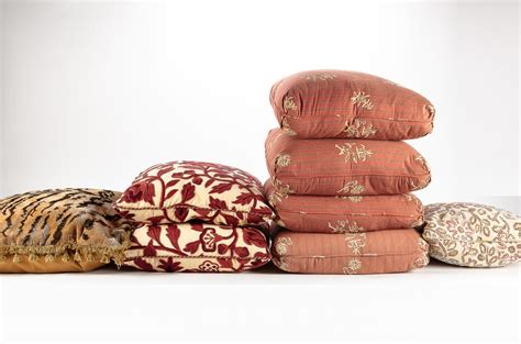 Lot - A collection of eight decorative scatter pillows the largest 24in ...