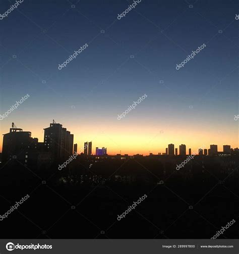 Silhouette City Sunset — Stock Photo © Imaginechina-Tuchong #289997800