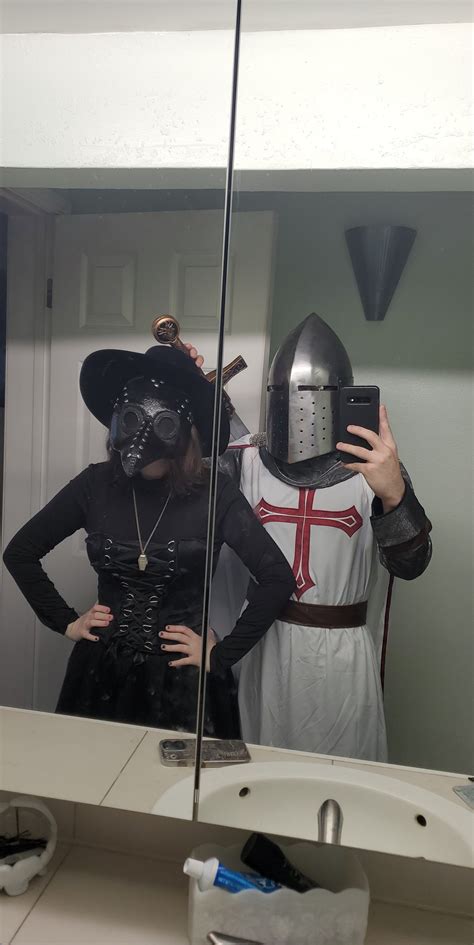 Accidental Darkest Dungeon Cosplay. : r/darkestdungeon