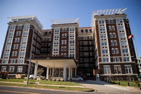 $75 million restoration of Cottonwood Hotel starts new chapter for storied Blackstone building ...