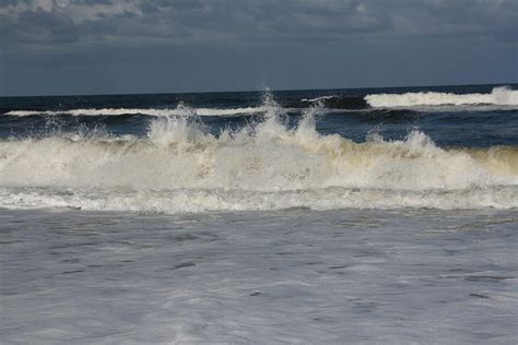 Catch A Wave Photograph by Elizabeth Weaver - Fine Art America