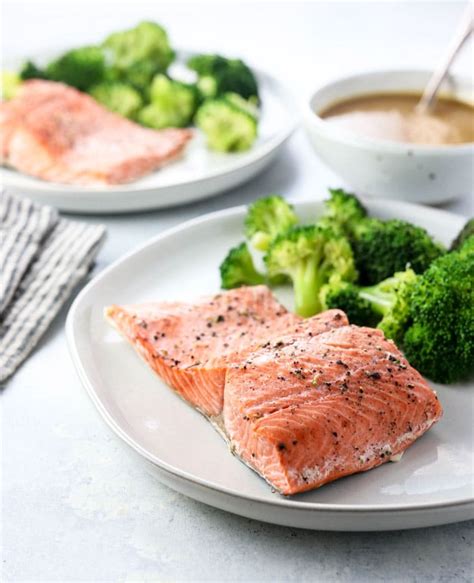 Instant Pot Salmon (Fresh or Frozen) - Detoxinista