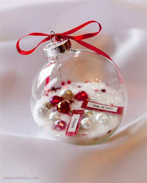 Christmas+Ornament+DIY+Gift+That+Is+A+Gorgeous+Personalized+Keepsake # ...