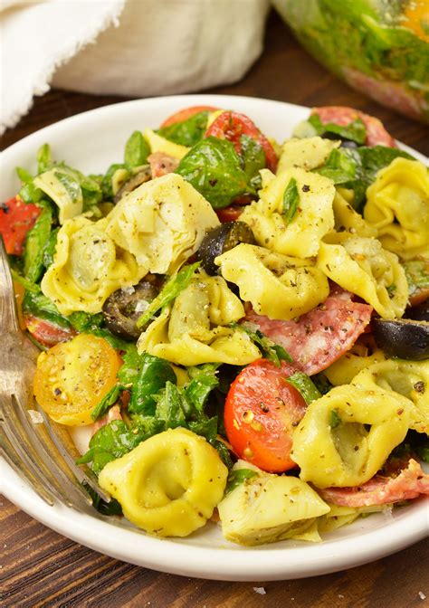 Spinach Tortellini Italian Pasta Salad Recipe - video - WonkyWonderful