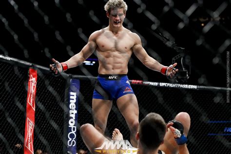 Sage Northcutt Returns to LW; Fights Michael Quinones @ UFC Fight Night ...